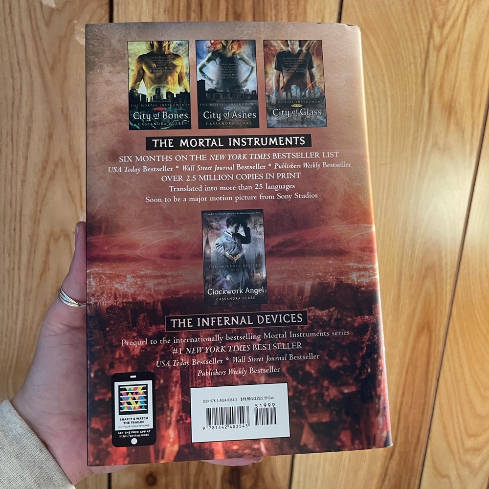 Cassandra Clare Books - Picture 5 of 7